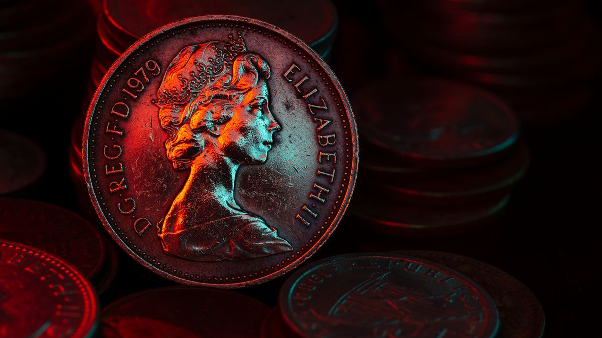 Po smrti Alžběty II. lidé vykupují mince s motivem královny. A cena stoupá